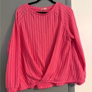 Twist-Hem Ripple Knit Sweatshirt in Pink